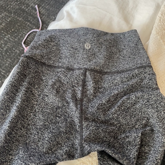 Lululemon leggings - Picture 5 of 6